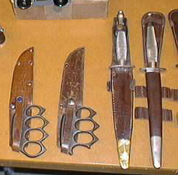 knukleduster knives and fairbaine sykes knives. (GOOGLE image)